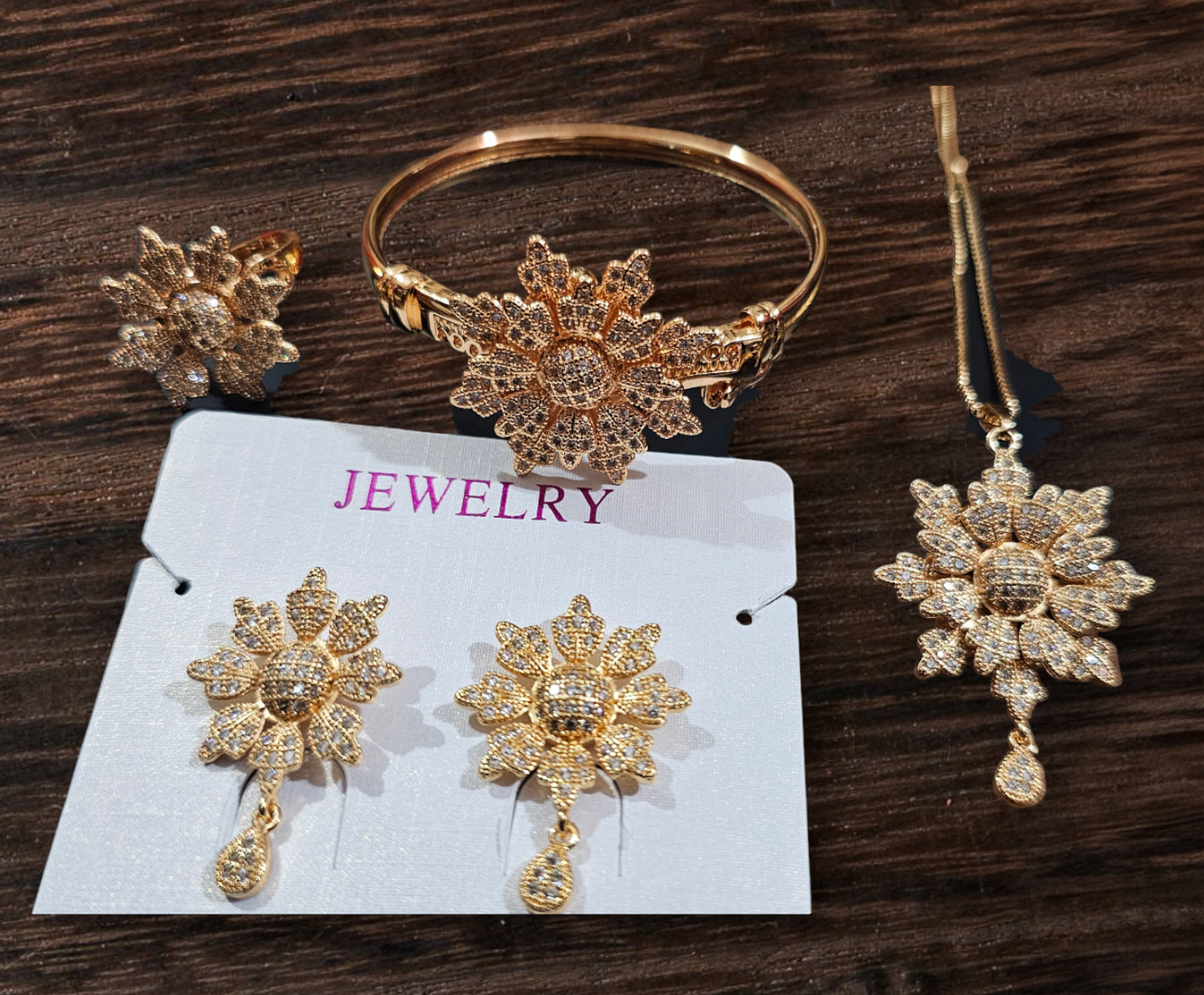 Fancy Combo Flower Jewelry Set